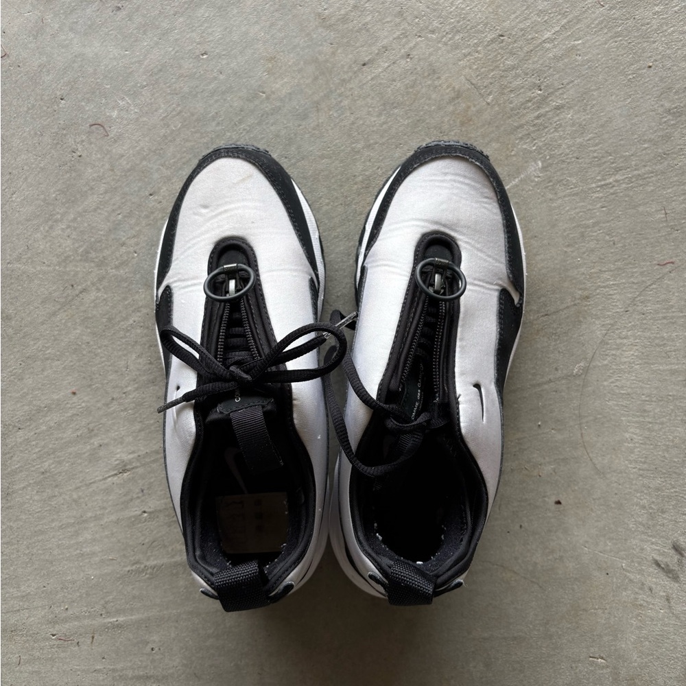 Nike Comme Des Garcons Black and White Air Max Sunder Sneakers